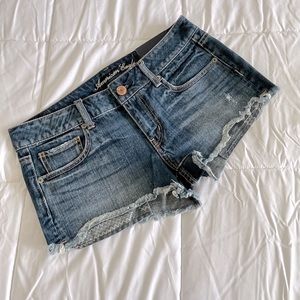 NWT American Eagle jean shorts Sz 6